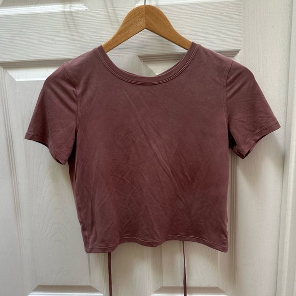 Lululemon Open Tie-Back Short Sleeve Mauve Short Sleeve Top pink 4 crew - Picture 3 of 8